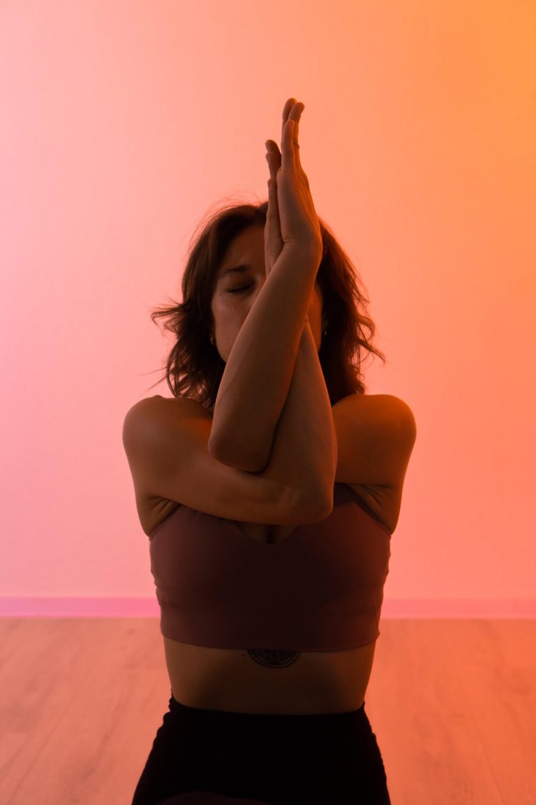 JR-mindful-movements-garudasana-arm-yoga-pose-Janina-Yoga